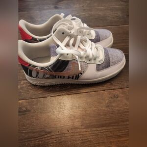 Size 10.5 Nike Air Force 1 low Zine